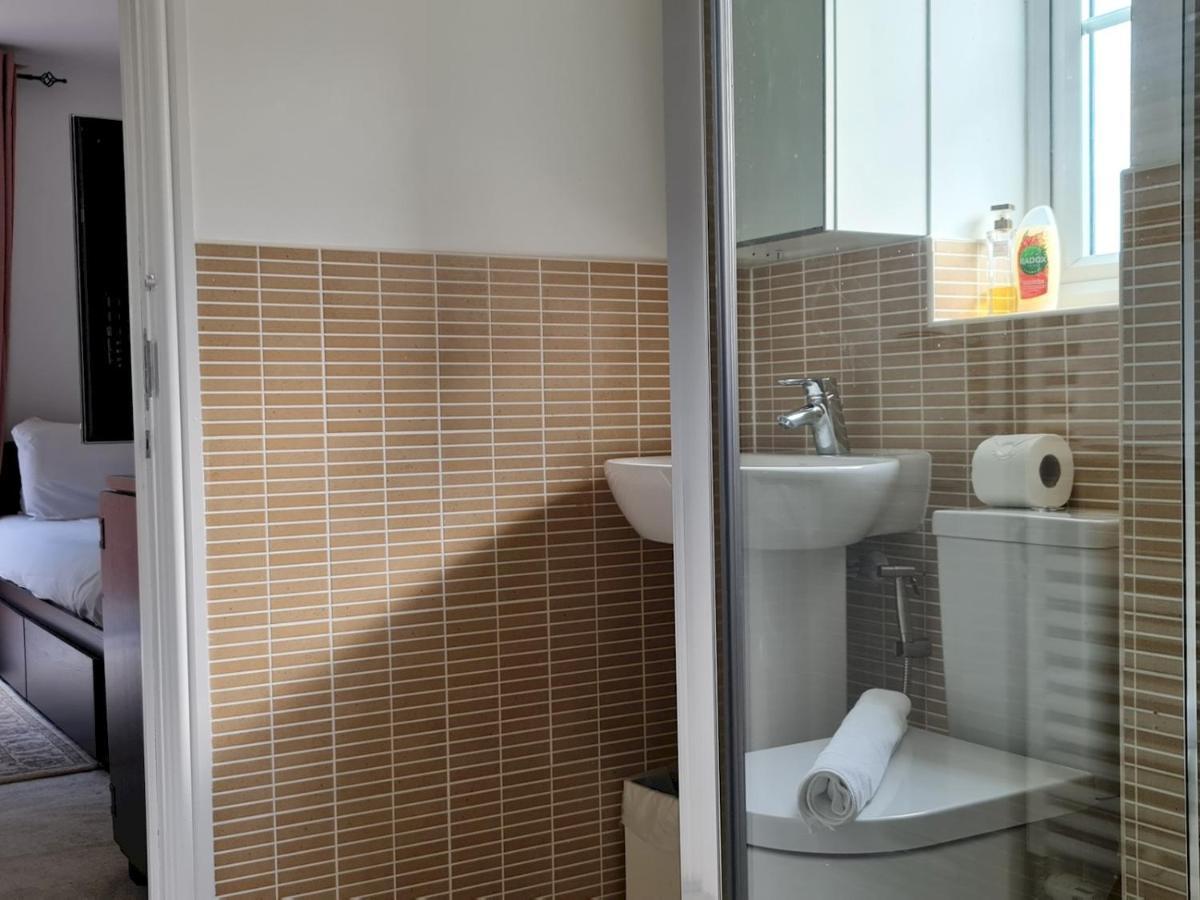 Pass The Keys Well Located Modern 5 Bedroom House Birmingham Esterno foto