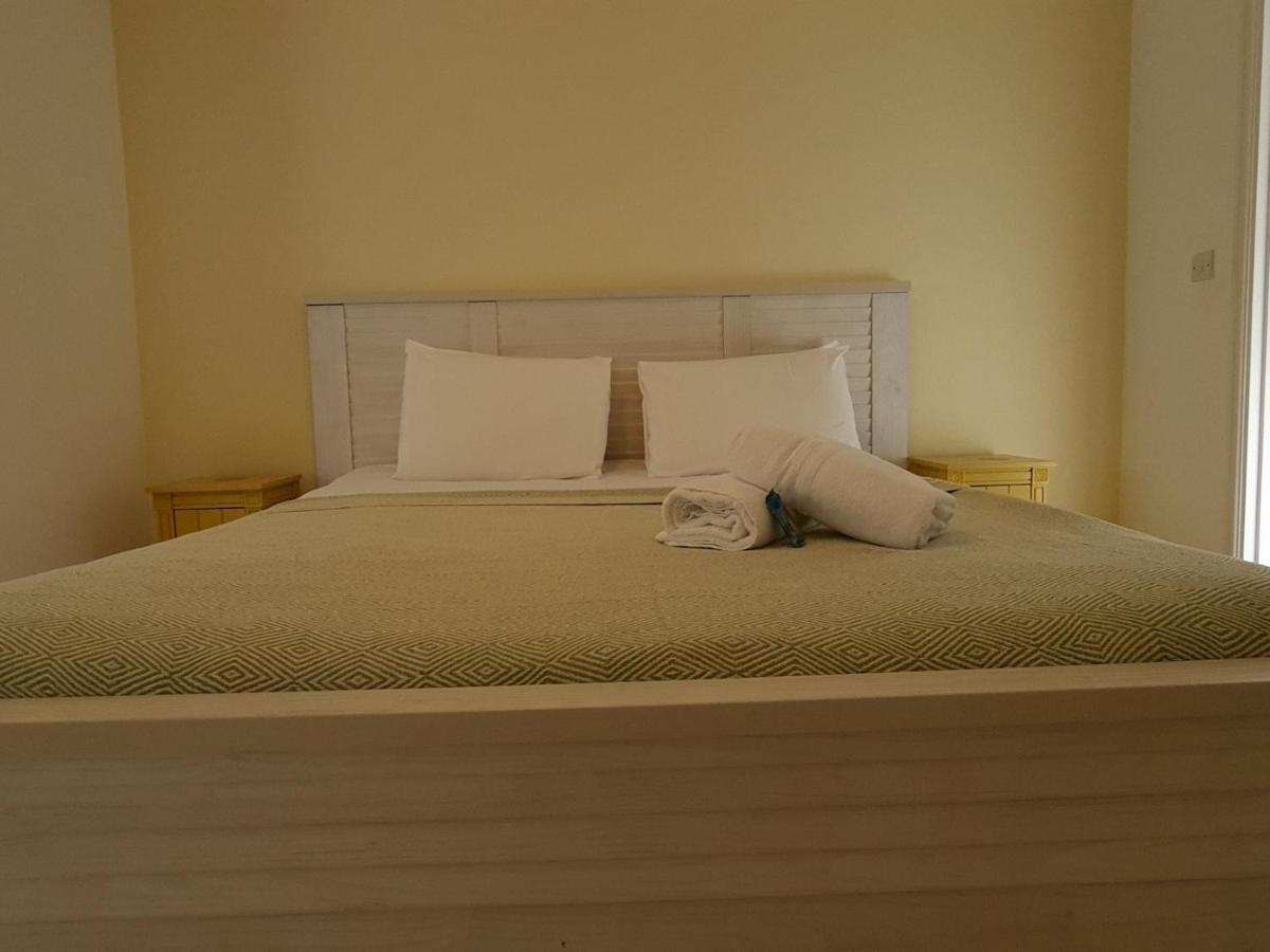 Pass The Keys Well Located Modern 5 Bedroom House Birmingham Esterno foto