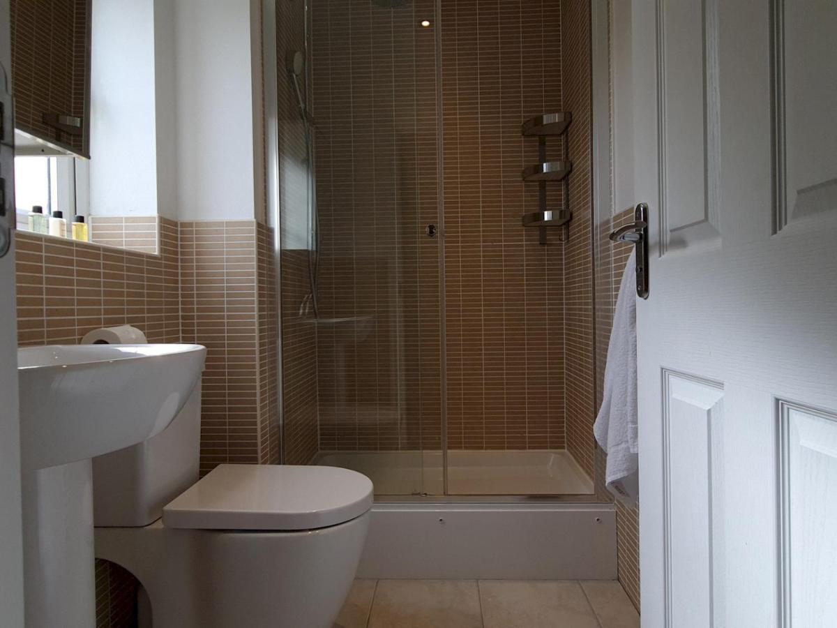 Pass The Keys Well Located Modern 5 Bedroom House Birmingham Esterno foto
