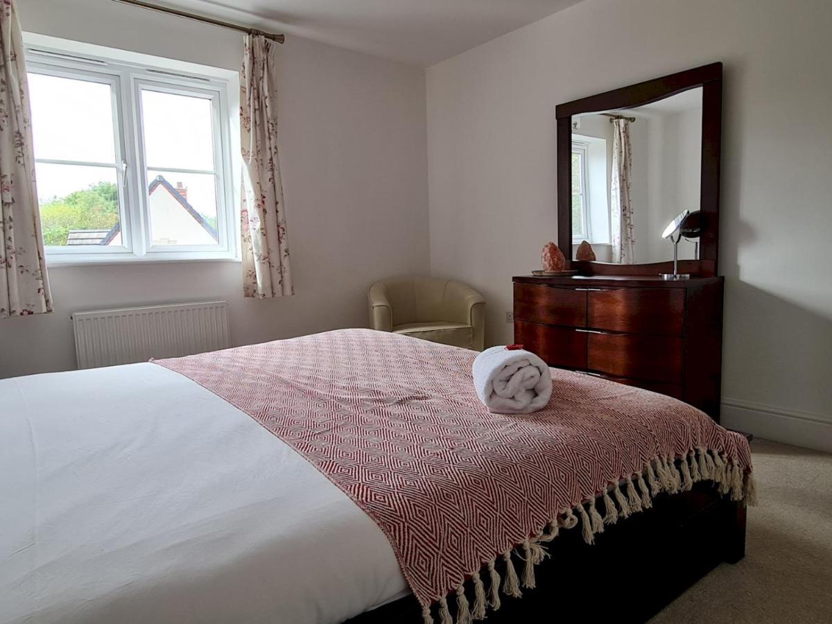 Pass The Keys Well Located Modern 5 Bedroom House Birmingham Esterno foto